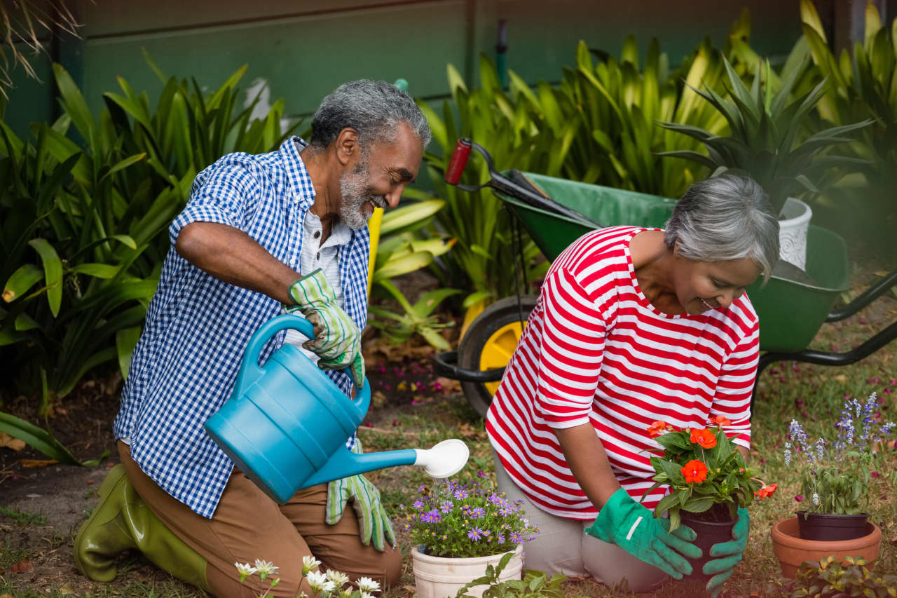 We stopped helping our neighbors with free home repairs and our friendship cooled. Who’s to blame? — MarketWatch, Killeen Business news