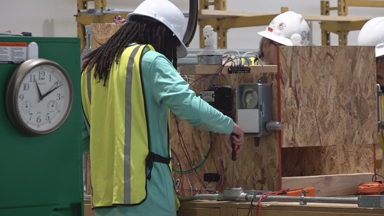 TSTC partners with Department of Licensing and Registration to speed up the path to electrician licenses — Killeen Technology news